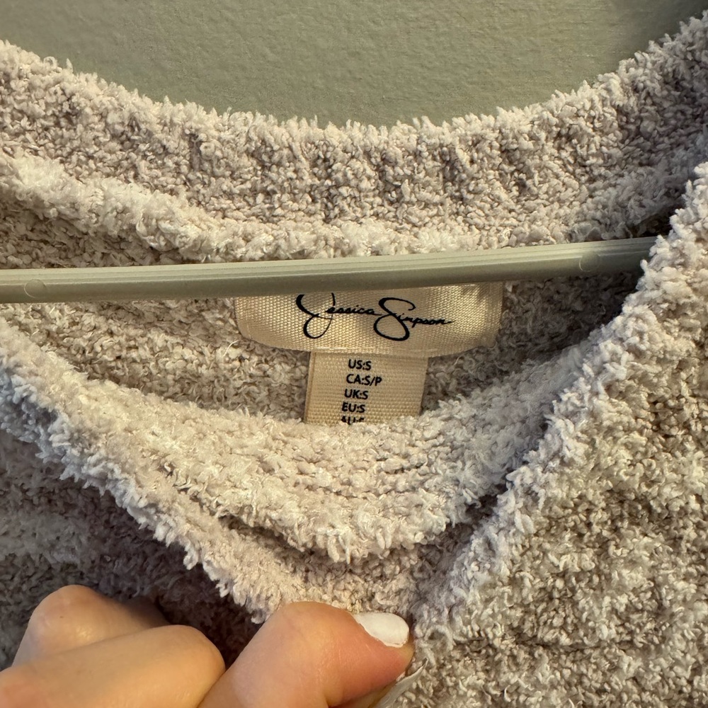 Jessica Simpson Sweater - Picture 2 of 2